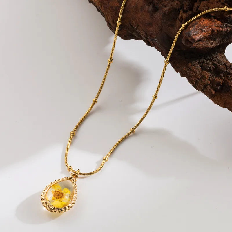Bloom Relic Necklace