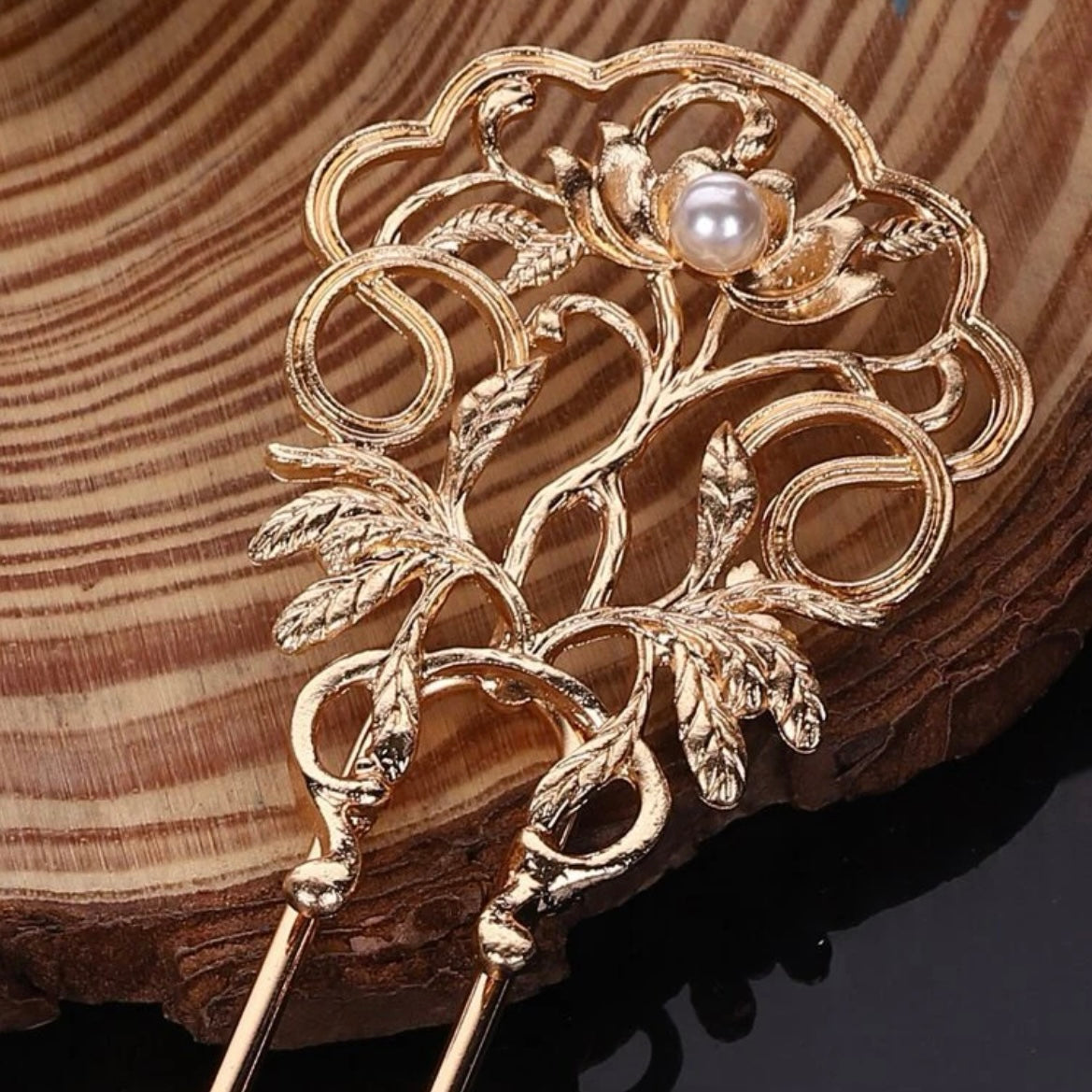 Pearl Hairpin